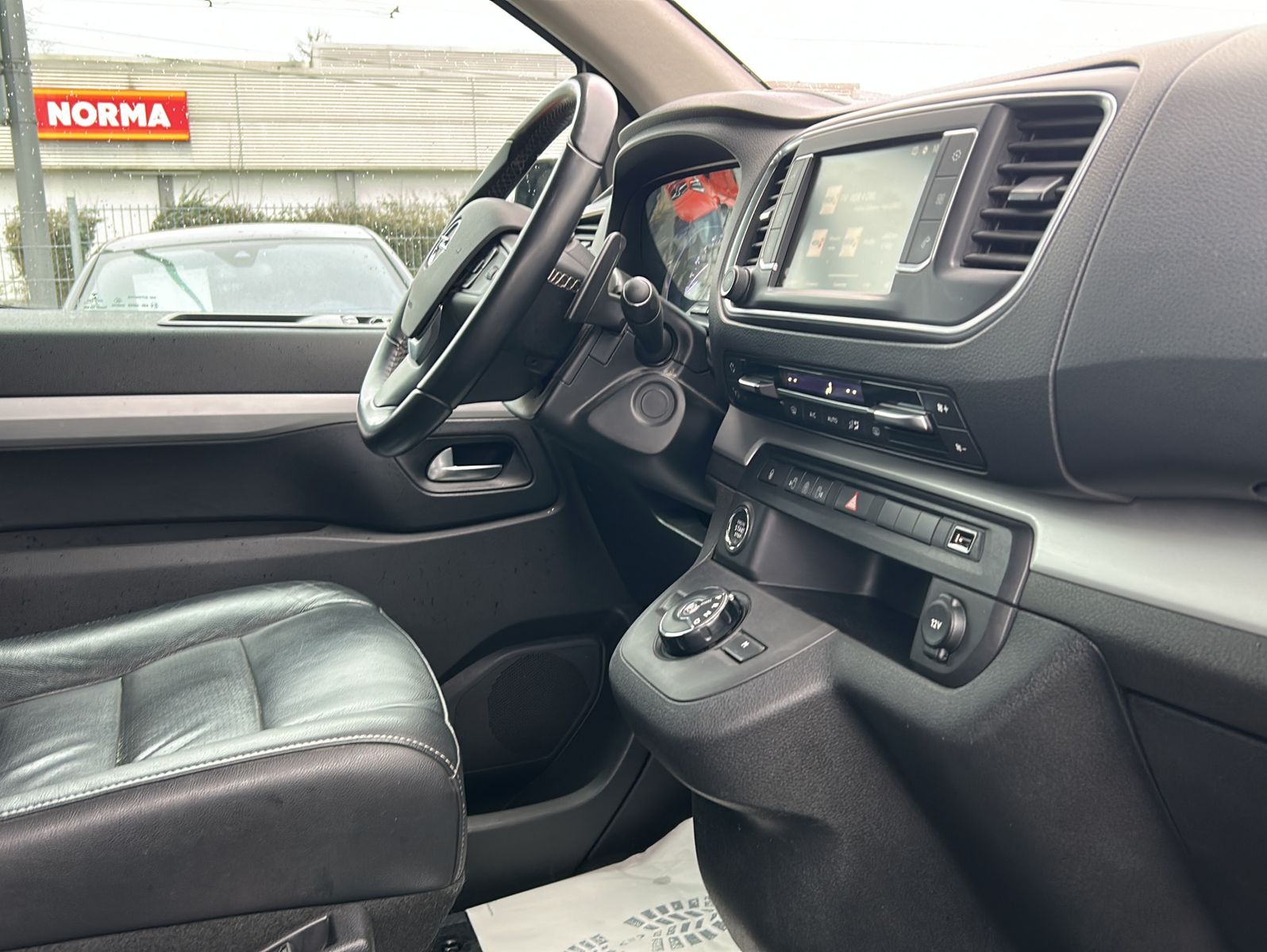 Fahrzeugabbildung Opel Zafira Life 2,0 Ltr. - 130 kW CDTI