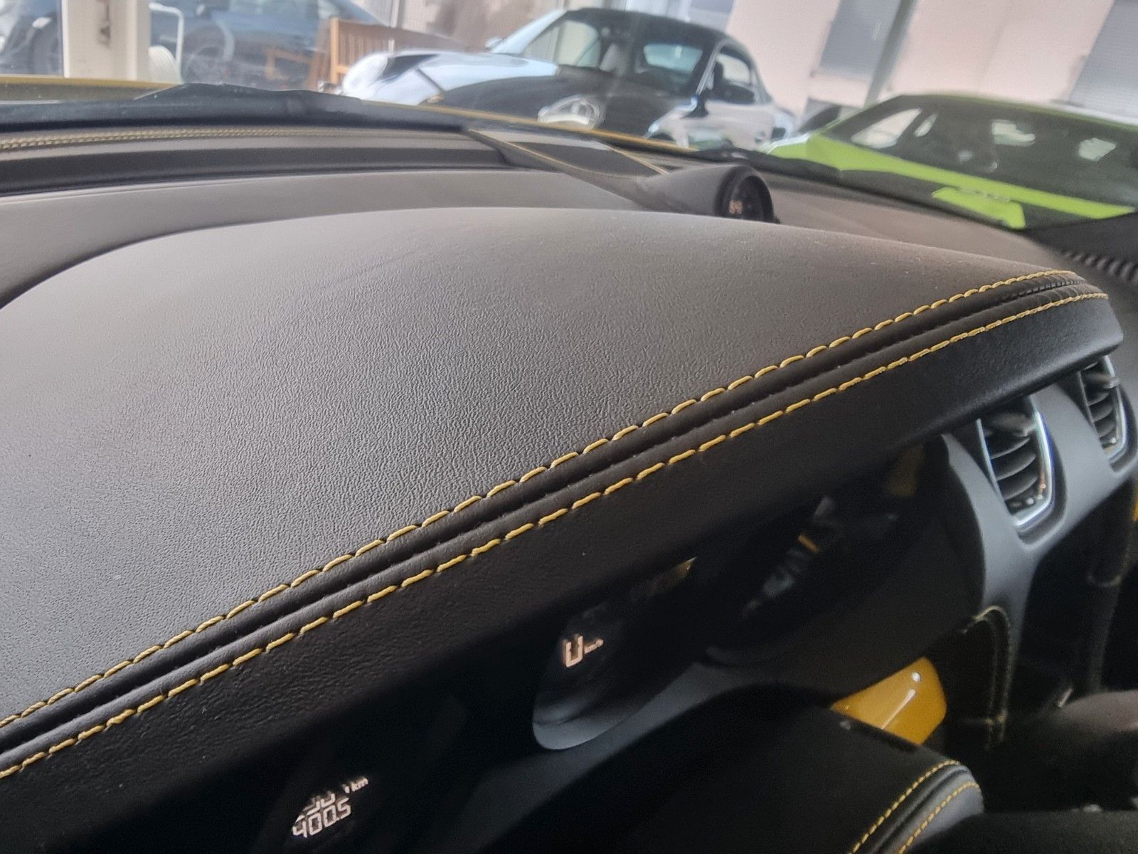 Fahrzeugabbildung Porsche Cayman GT4 Clubsport/PCCB/Manthey Kit/Approved