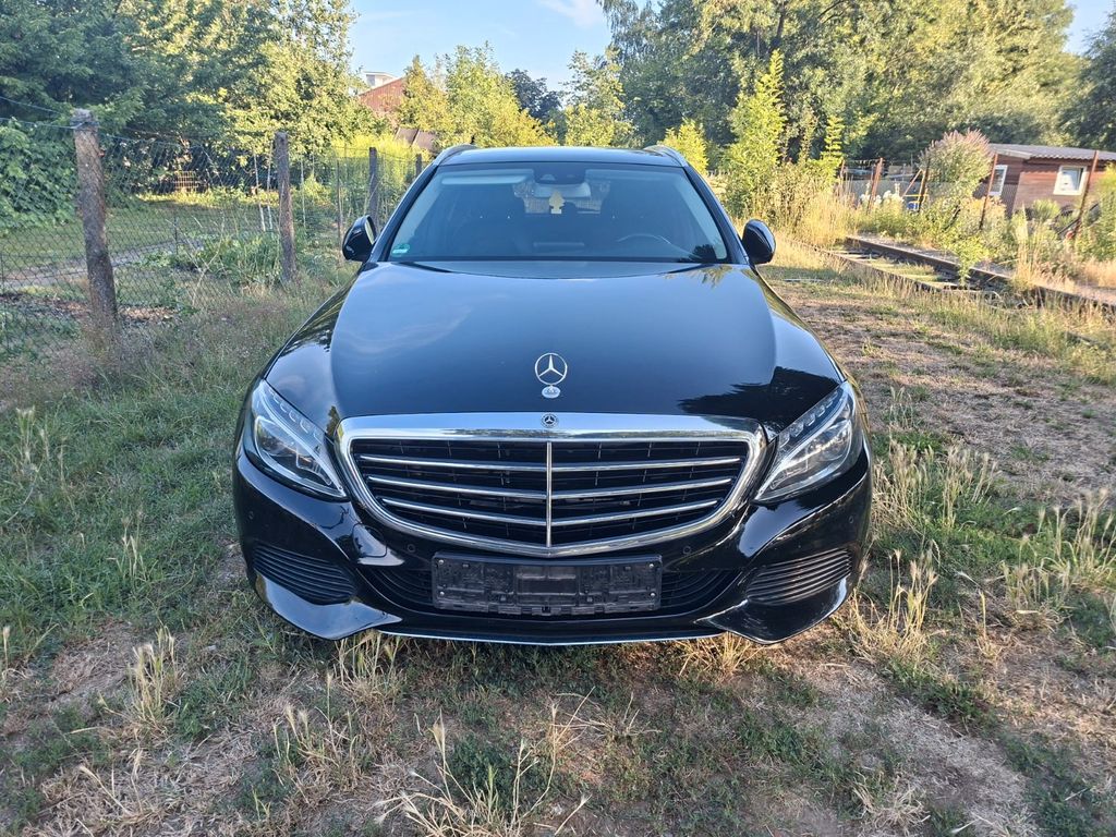 Image of Mercedes-Benz C 200