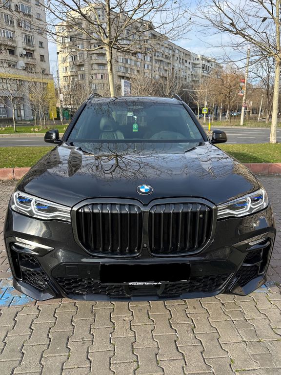 BMW X7 M50