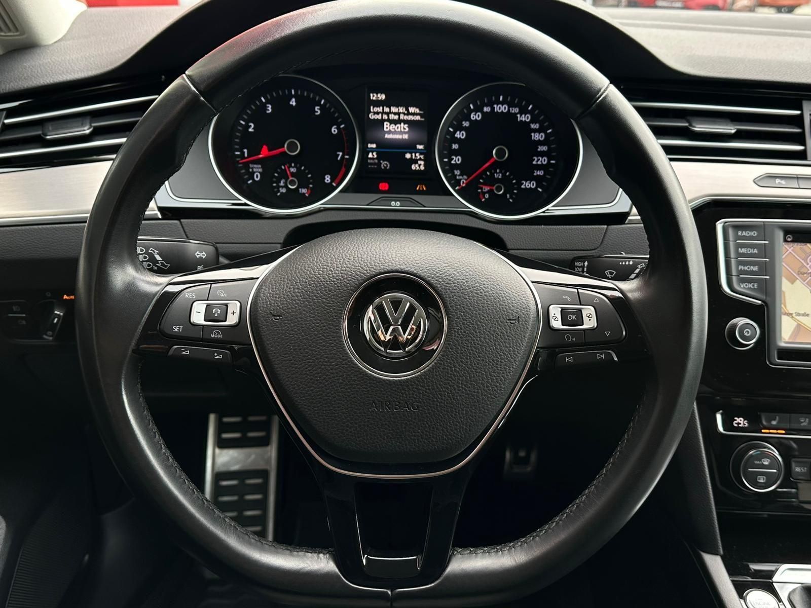 VW Passat Variant 1.4TSI BMT HIGHLINE* LED#SHZ#FH - Image 11