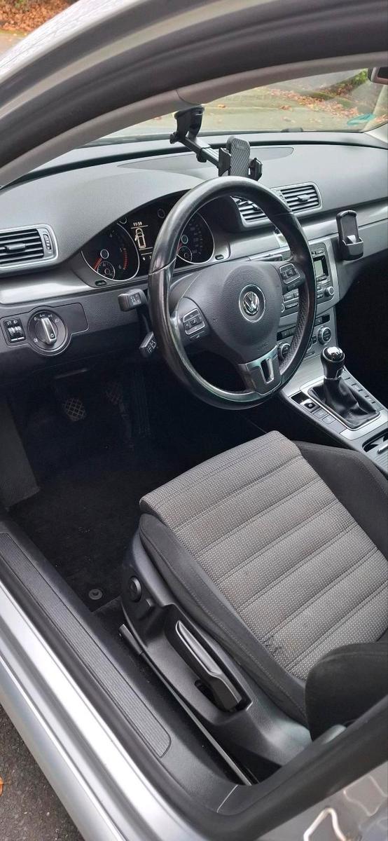 Volkswagen Passat 2012 — photo 12
