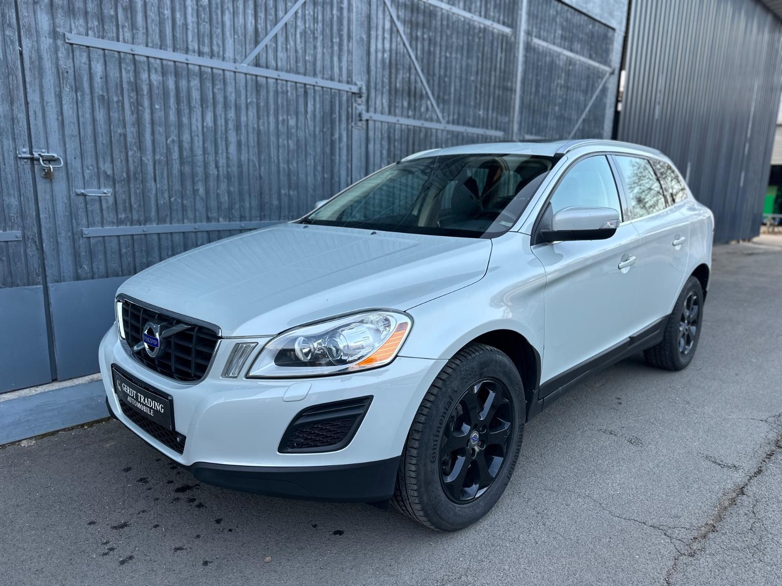 Volvo XC60 AWD D5 AHK Leder 2.Hand