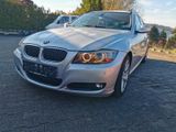 BMW 330d Touring - - BMW 330 aus 2008: 330d