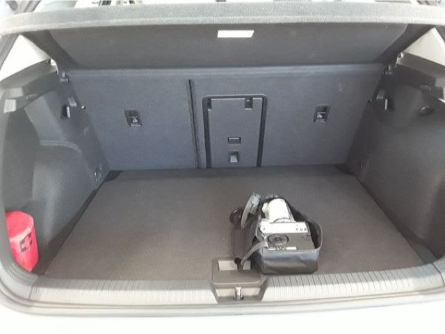 Volkswagen Golf - Bild 9