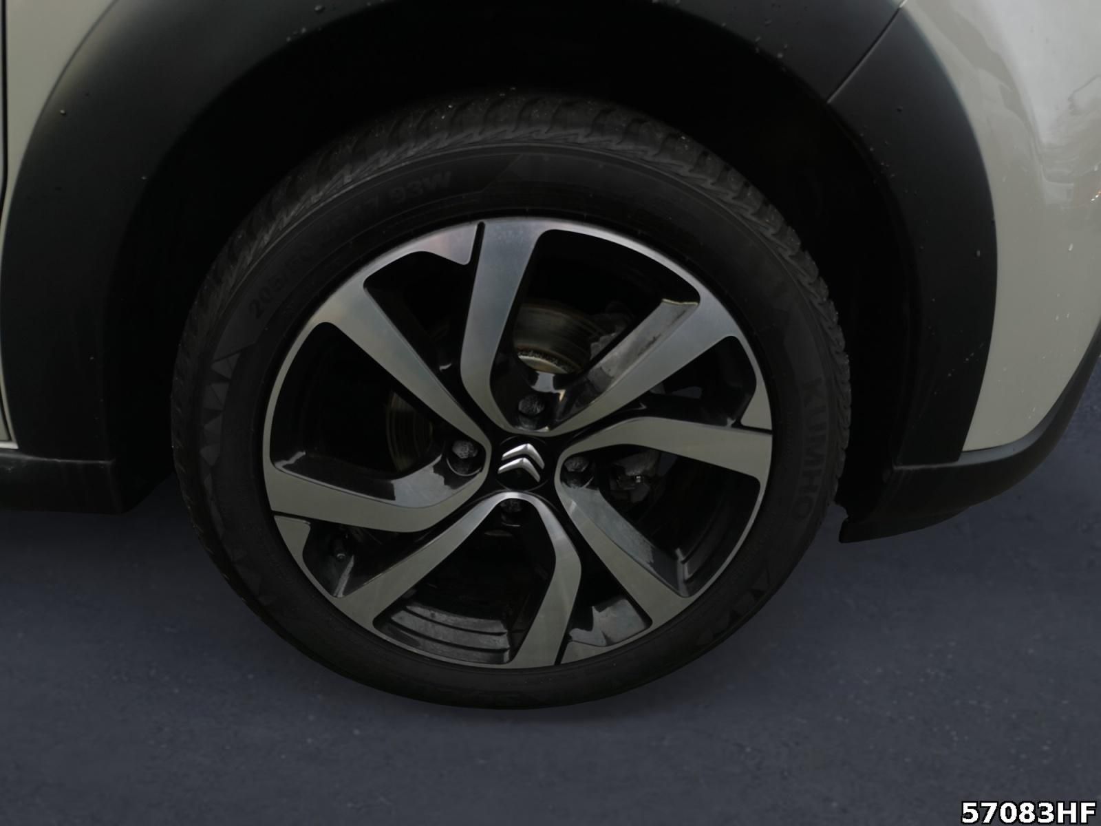 Fahrzeugabbildung Citroën C3 1.2 PureTech 110, Elle
