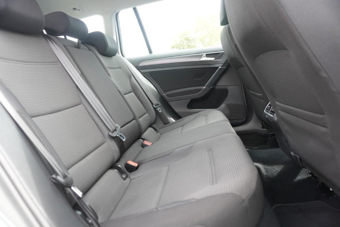 Volkswagen Golf VII Variant 1.0 Comfortline ACC PDC Klimaau