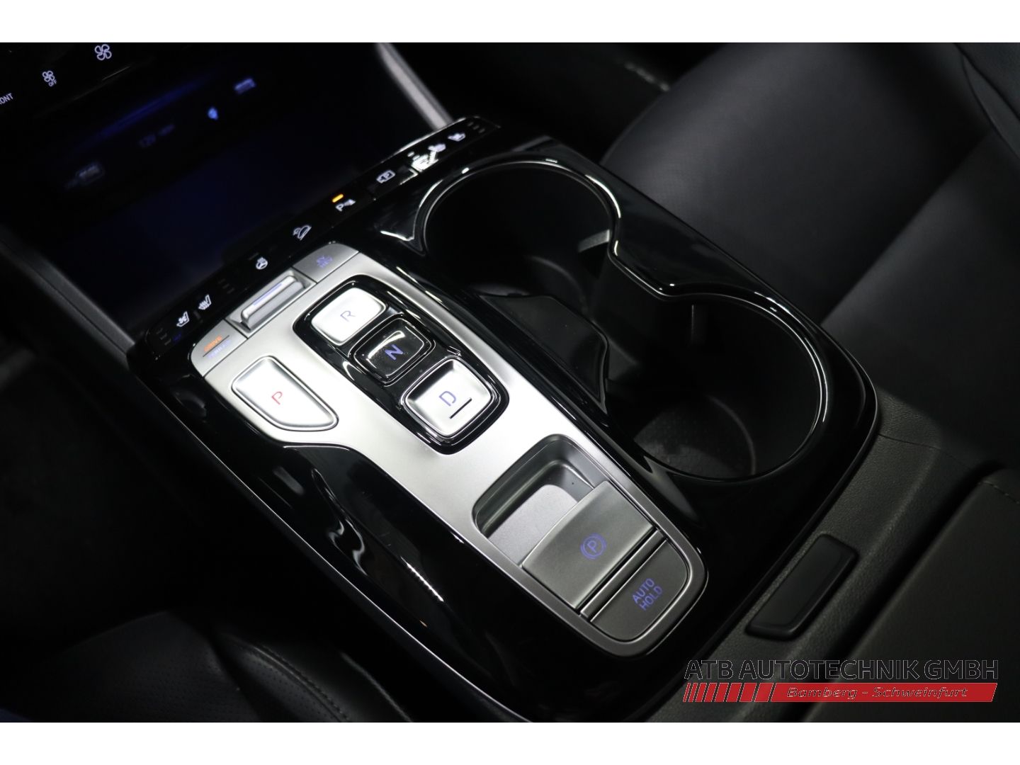 Fahrzeugabbildung Hyundai Tucson Prime PHEV 1.6 T-GDi 4WD 97,4% SOH Navi S