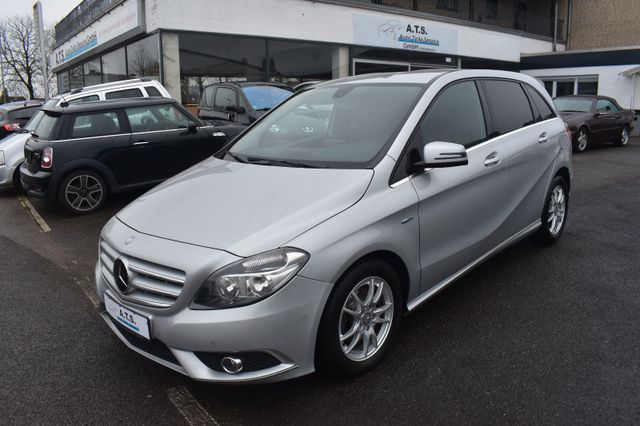 Mercedes-Benz B -Klasse B 200 CDI *AUTOMATIK*NAVI*SITZHZ*USB