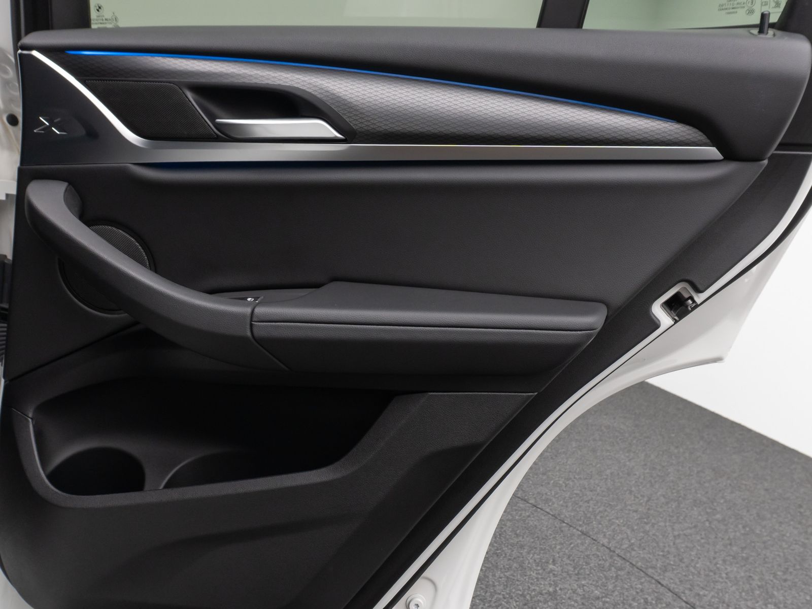 Fahrzeugabbildung BMW X3 xD30e M Sport Kamera DAB HiFi Fernlichtassist