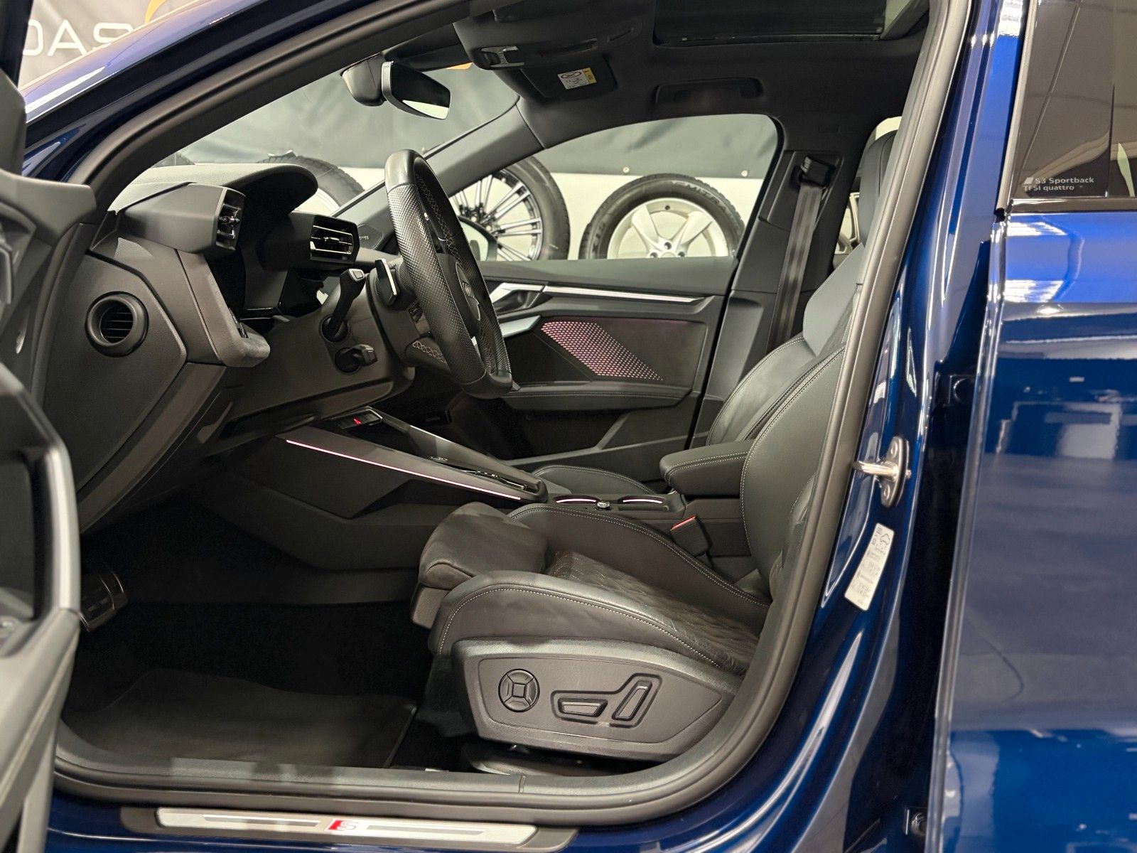 Audi S3 Sportback 2.0 TFSI Matrix Pano HuD Sportsitze foto 18
