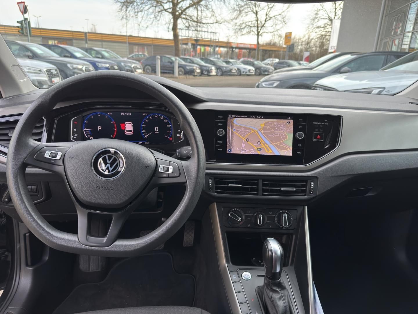 Fahrzeugabbildung Volkswagen Polo Comfortline 1.0 TSI, 70 kW, DSG, Navi, SH,