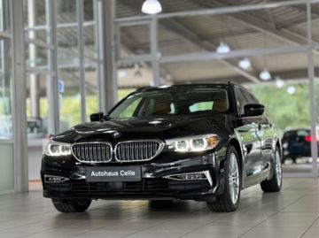 Fahrzeugabbildung BMW 520d xD  Luxury Line ACC Pano AHK HUD Kamera 360