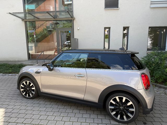 MINI Cooper Classic Trim Mini NEXT Garantie 09/28