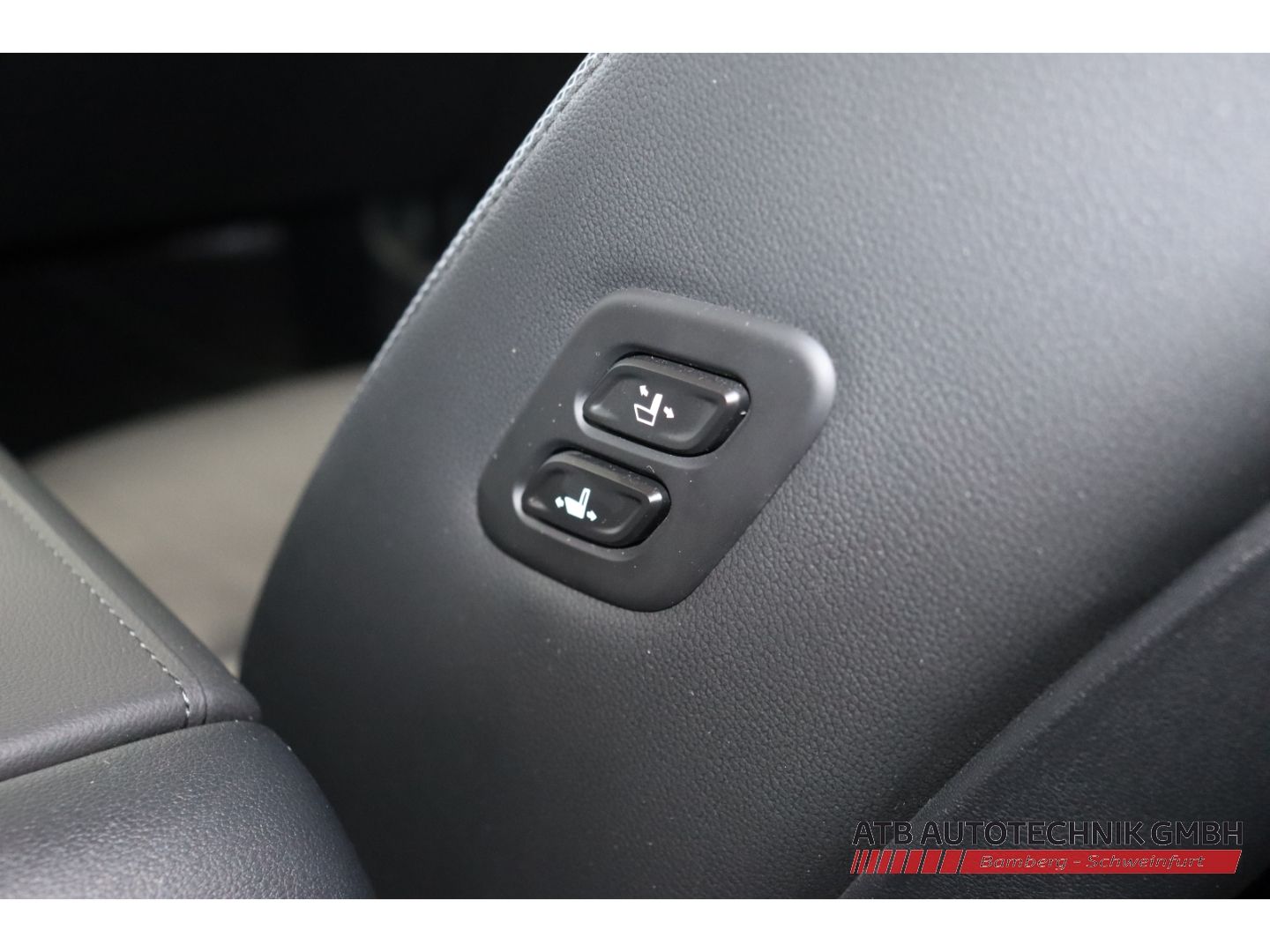 Fahrzeugabbildung Hyundai Tucson Prime PHEV 1.6 T-GDi 4WD 97,4% SOH Navi S