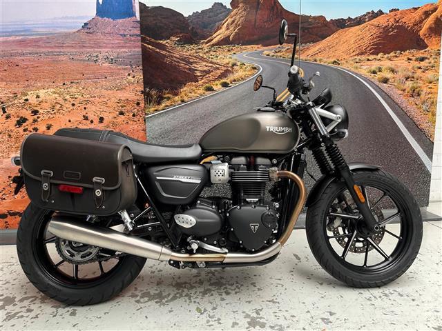 Triumph Street Twin 900