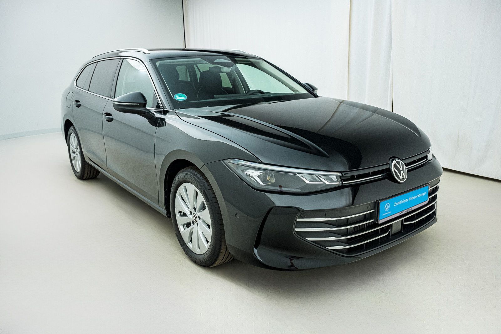 Volkswagen Passat 1.5 TSI eHybrid Business DSG AREA NAV MAS foto 4