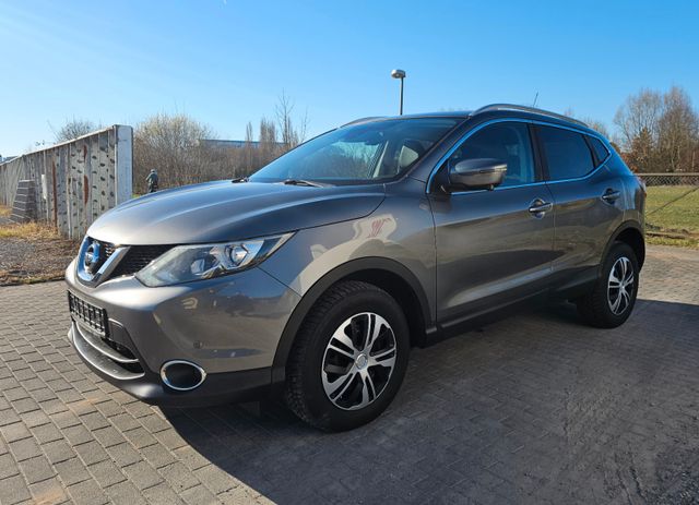 Nissan Qashqai Tekna 4x4 Service Neu! 2Hand! 360°Camera