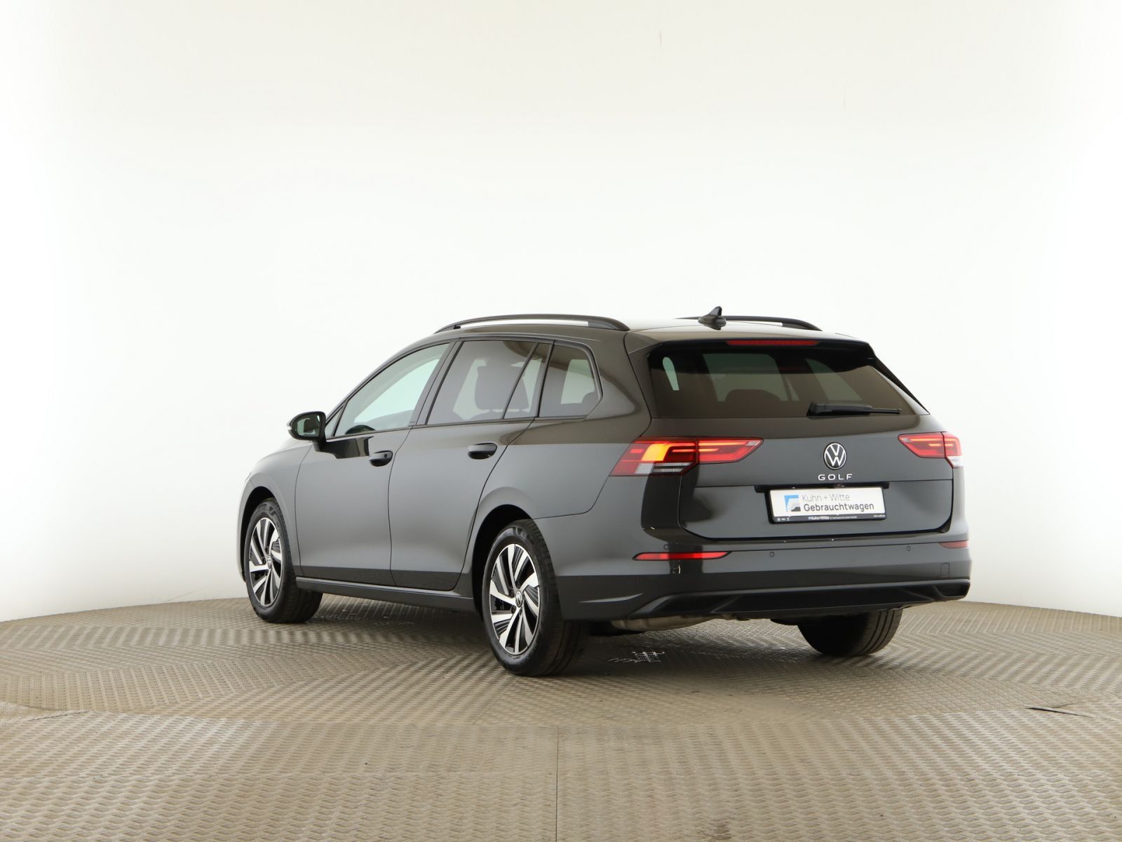Volkswagen Golf - Bild 6