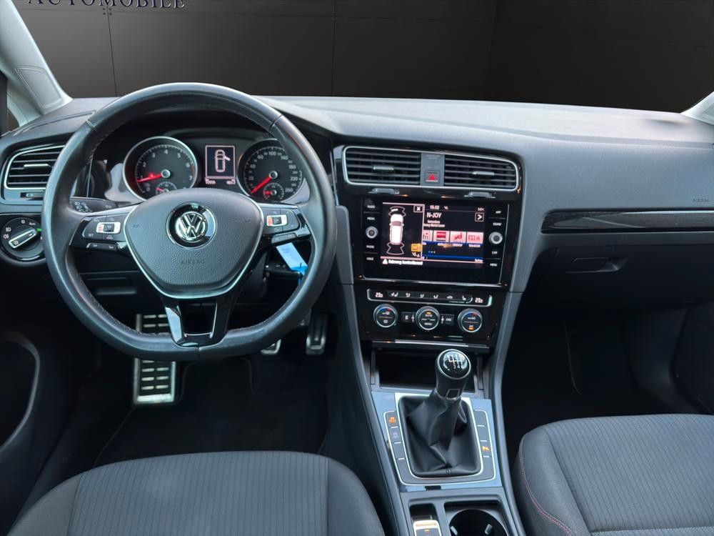 Fahrzeugabbildung Volkswagen Golf VII Variant Sound*ST-Heiz*LR-Heiz*