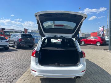 Fahrzeugabbildung Ford Focus ST-Line