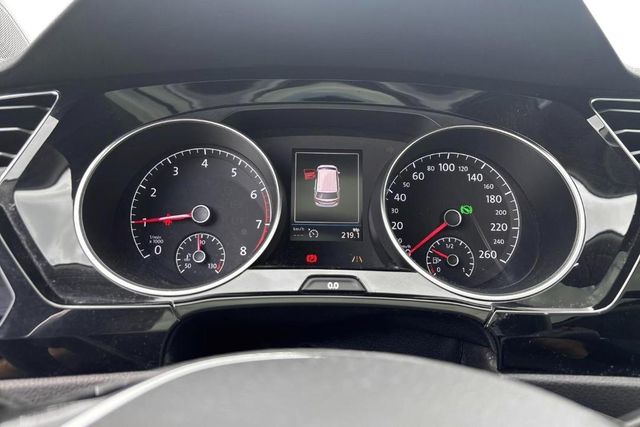 Foto Nummer 11: VW Touran