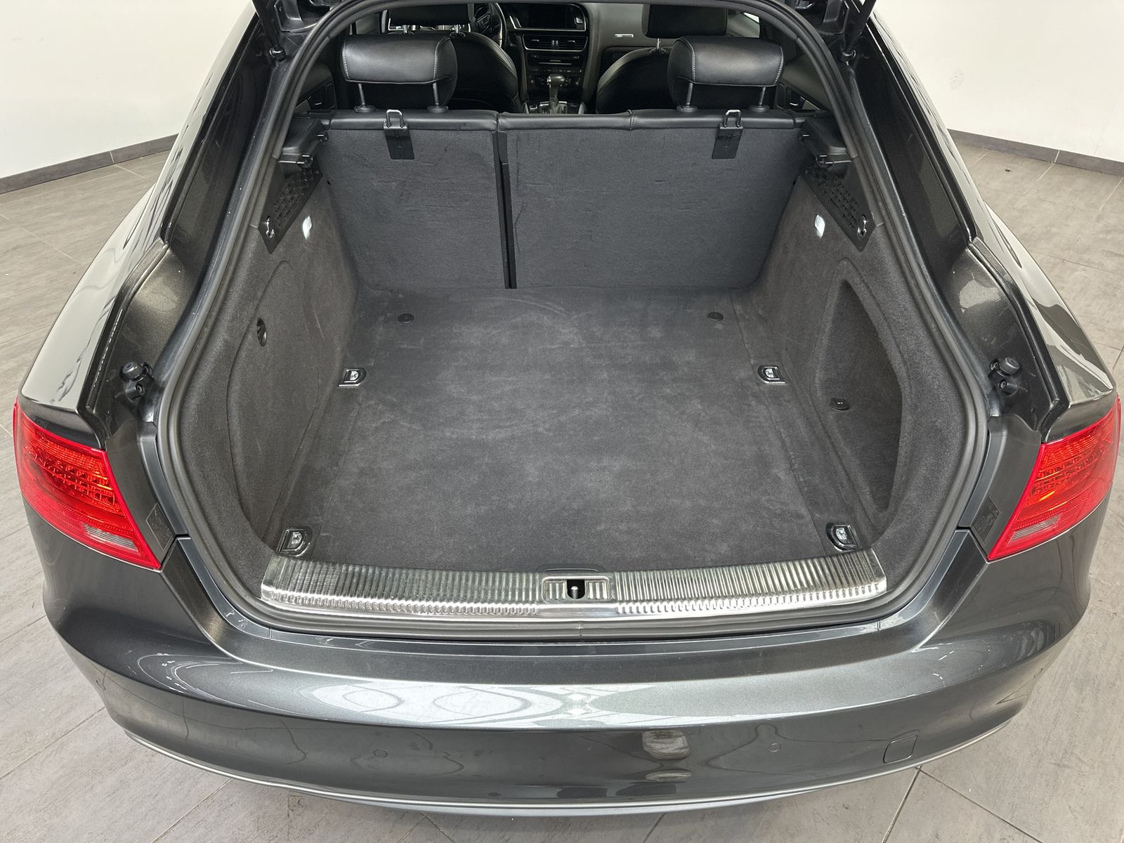 Fahrzeugabbildung Audi A5 Sportback 2.0 TDI Aut. S-Line NAV+XEN+B&O+ACC