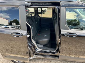 Bild 10 Ford Tourneo Courier Active Navi Leder Soundsystem AC
