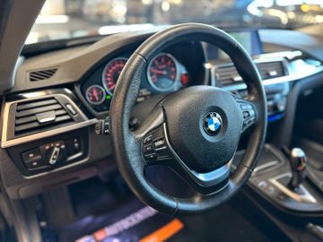 MYAUTOCENTER – Gebraucht- und Jahreswagen mit Werkstattservice in Pfaffenhofen BMW 320 d Sport Line *LED*PDC*Navi*