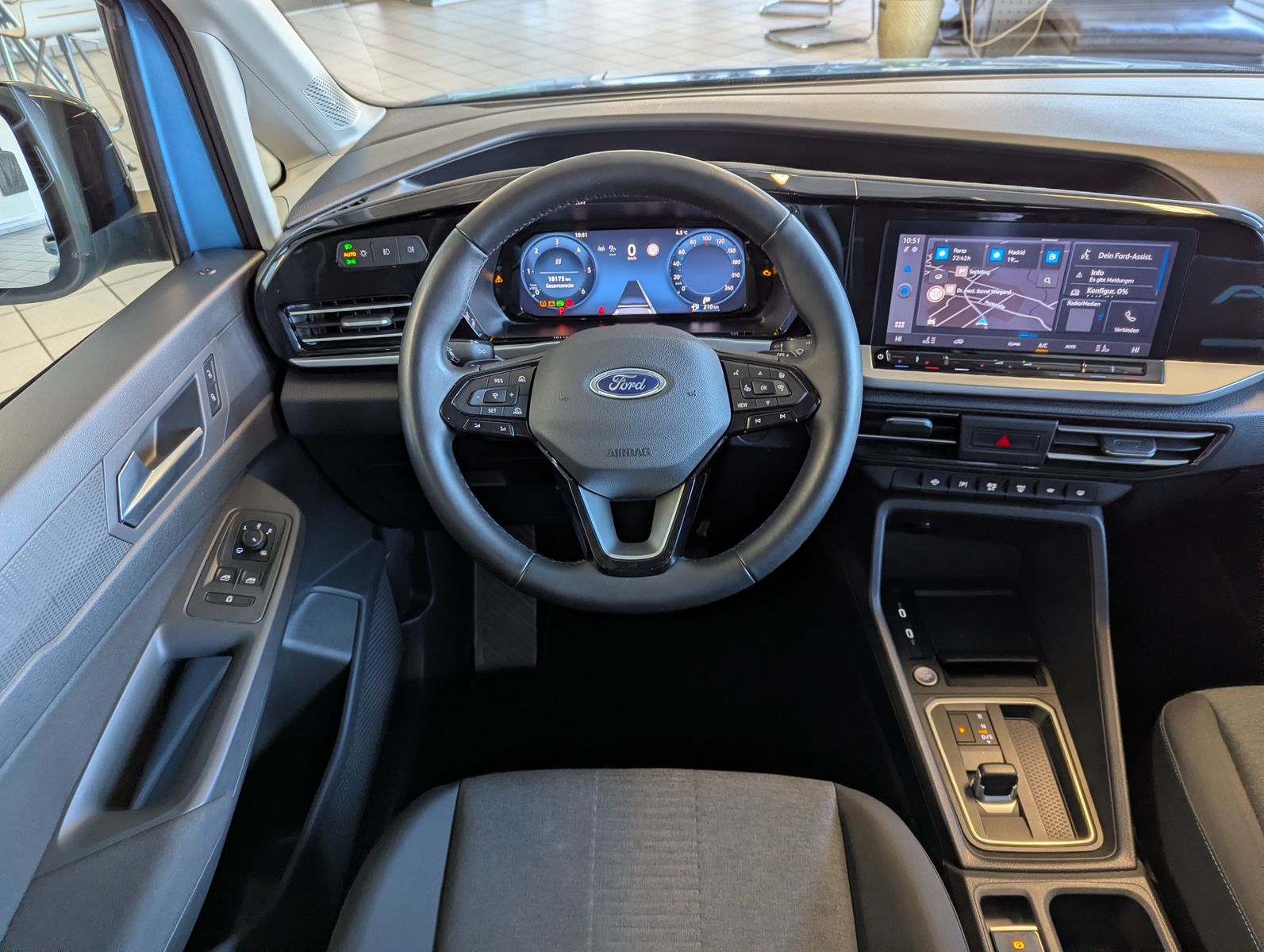 FORD Tourneo Connect L2 Active 7-Sitz Bi-LED Pano AHK - Image 21