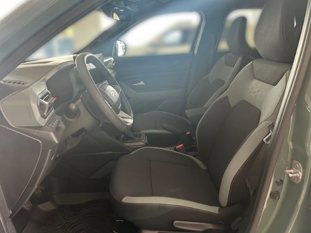 Fahrzeugabbildung Dacia Duster Extreme TCe 130 4x4 City-Paket,Technik-Pa