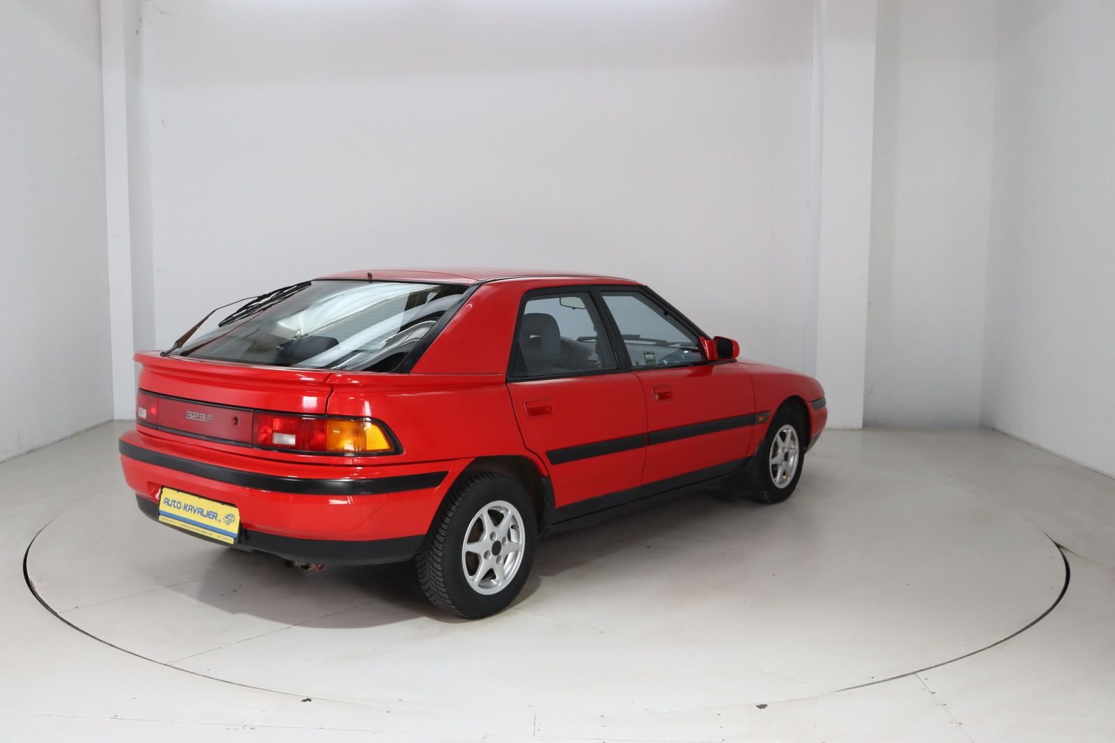 Fahrzeugabbildung Mazda 323 F 1.6 GLX 1. Hand * wenig km