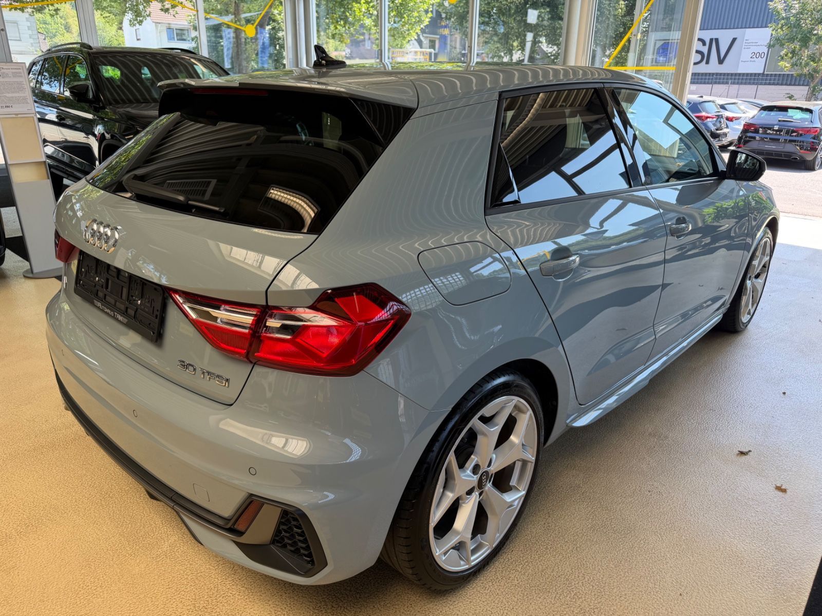 Fahrzeugabbildung Audi A1 Sportback 30* S line Sport * VOLL-LEDER *