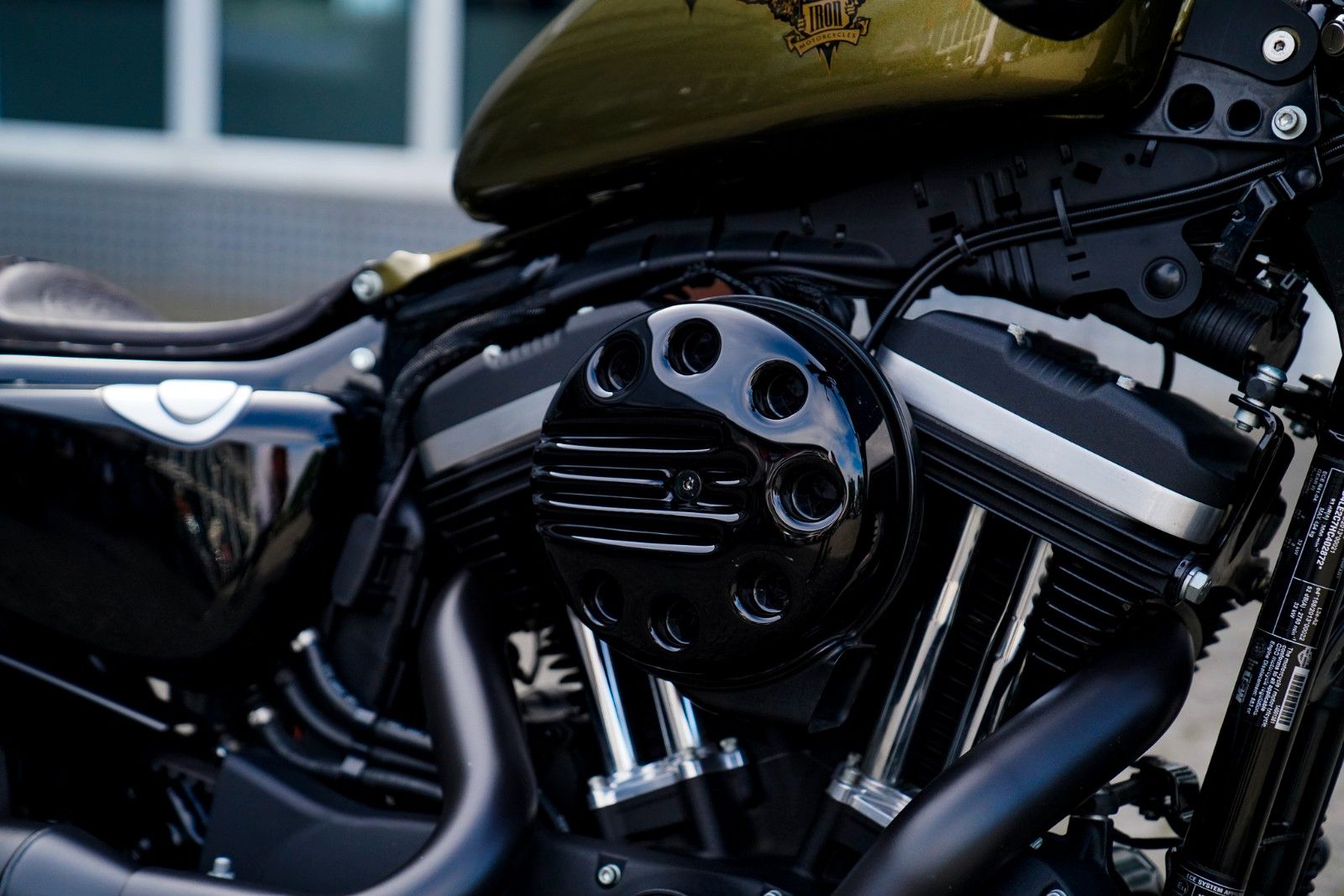 Fahrzeugabbildung Harley-Davidson SPORTSTER XL883N IRON - Jekill - Kurzes Heck -