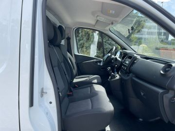 Renault Trafic - 9