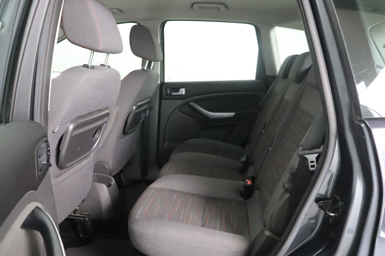 Fahrzeugabbildung Ford C-MAX 1.6 * Klima *