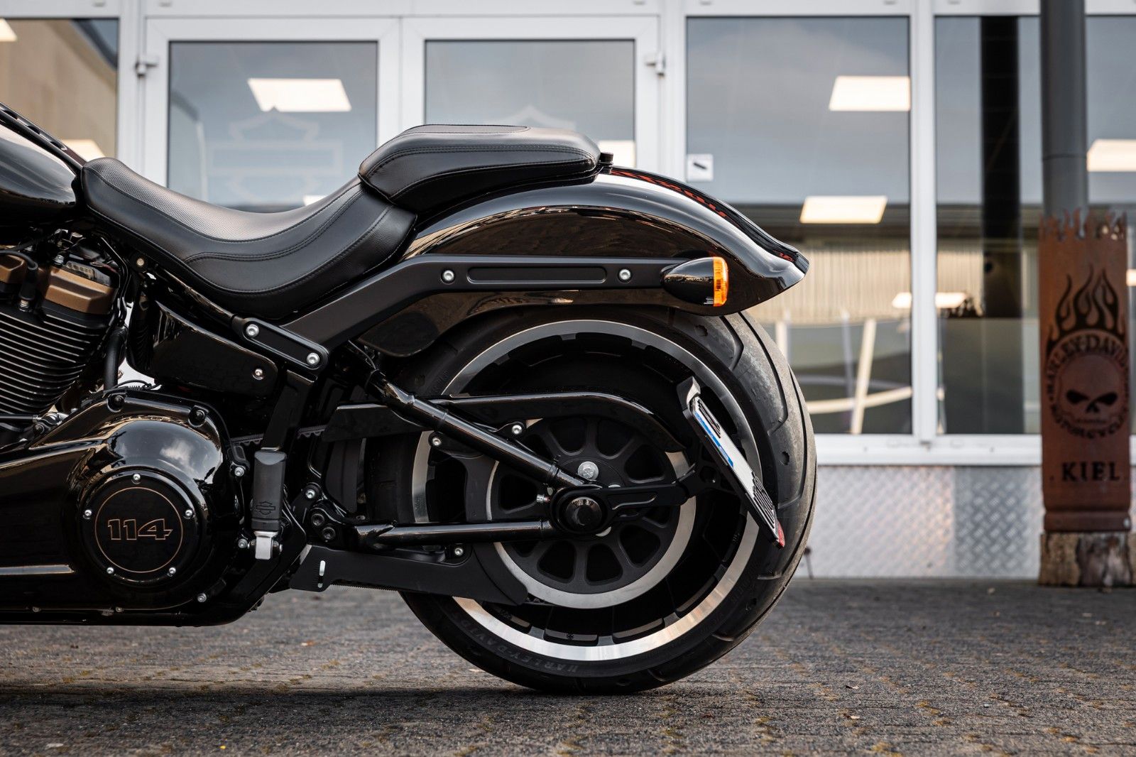 Fahrzeugabbildung Harley-Davidson Softail Fat Boy 30th Anniversary -Jekill & Hyde-