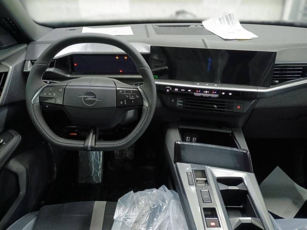 Fahrzeugabbildung Opel Grandland Edition Hybrid 107 kW eDCT