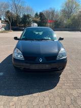 Renault Clio, neu TÜV, angemeldet - gebrauchte Renault Clio aus dem Jahr 2004