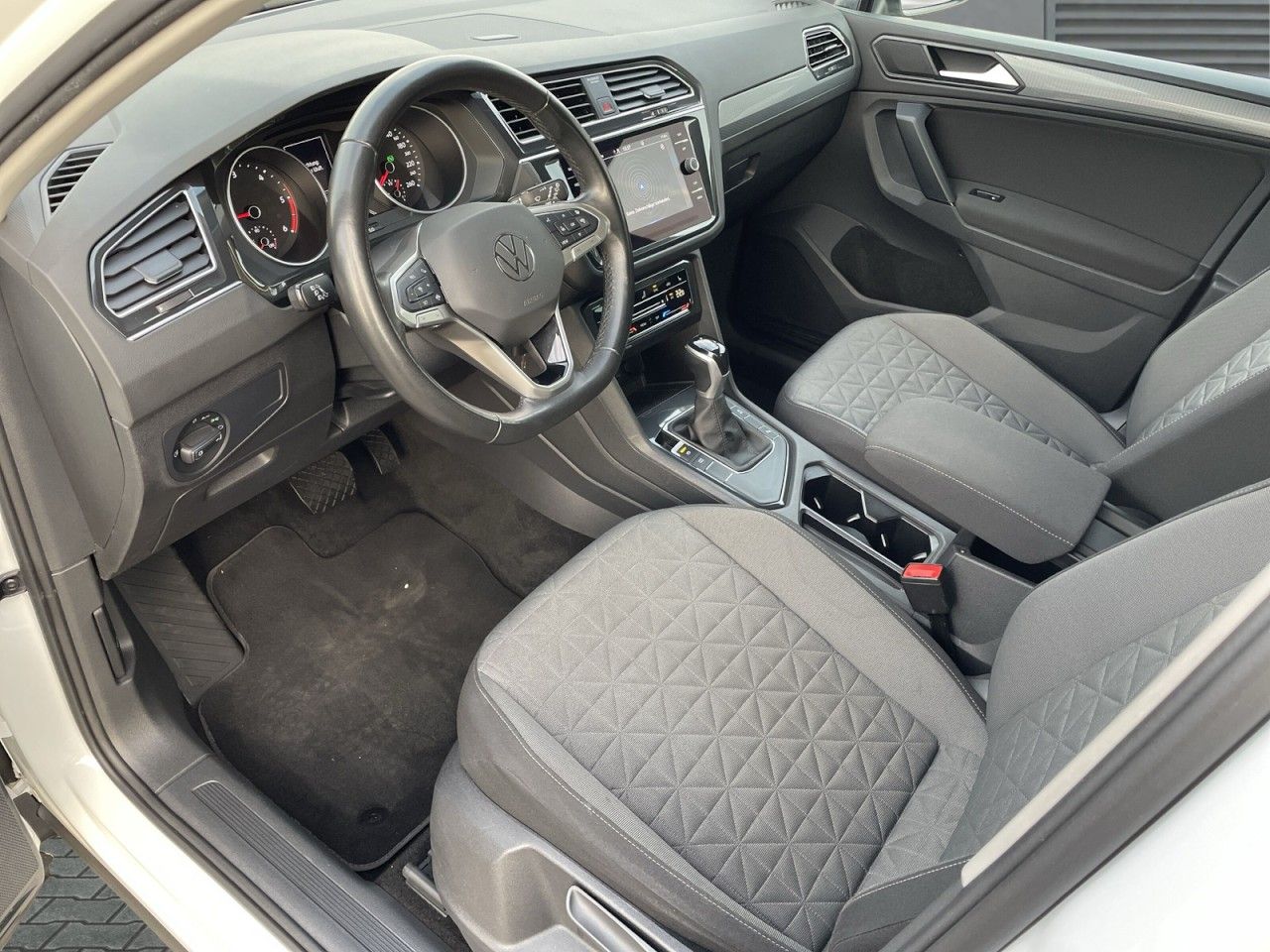 Volkswagen Tiguan - Bild 9