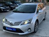 Toyota Avensis Kombi 1.8 Executive / Automatik / - Toyota Avensis: Kombi, 1.8