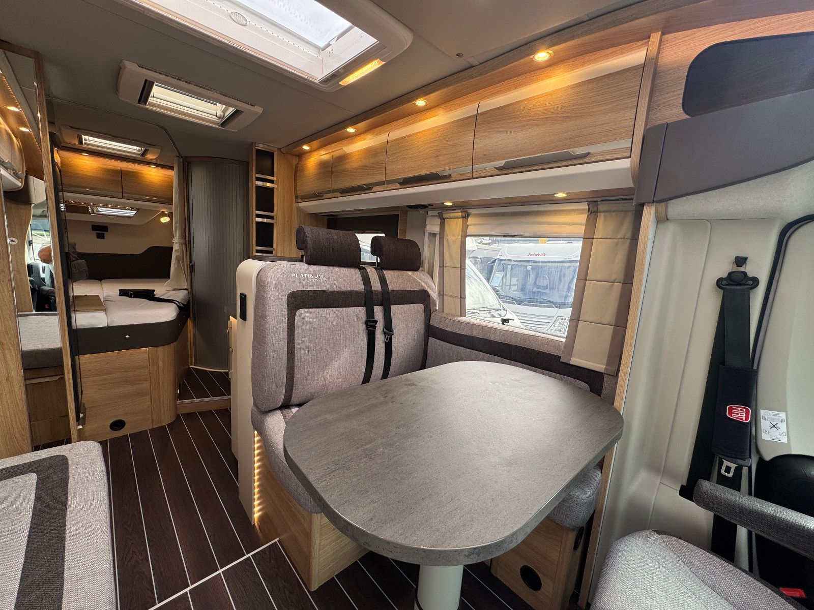 Fahrzeugabbildung Knaus SKI TI 650 MF PLATINUM SELECTION LUFTFEDERUNG 1H