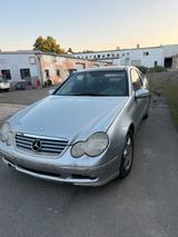 Mercedes-Benz Mercedes C 230 (Automatik) - Mercedes-Benz C 230 aus 2002: Coupe