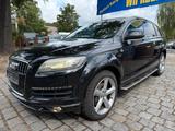Audi Q7 3.0 TDI (DPF) Quattro 3xS-Line-7  Sitzer-2.Hd - Audi Q7 aus 2011: Line