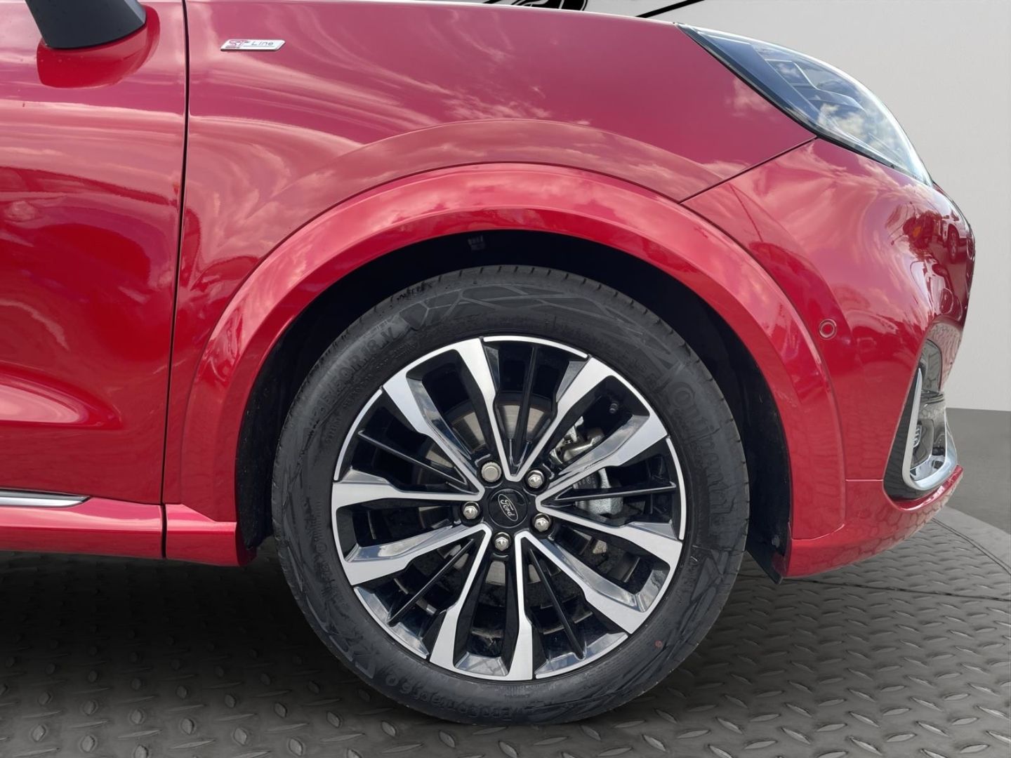 Fahrzeugabbildung Ford Puma ST-Line X Vignale elek. Heckklappe Kamera