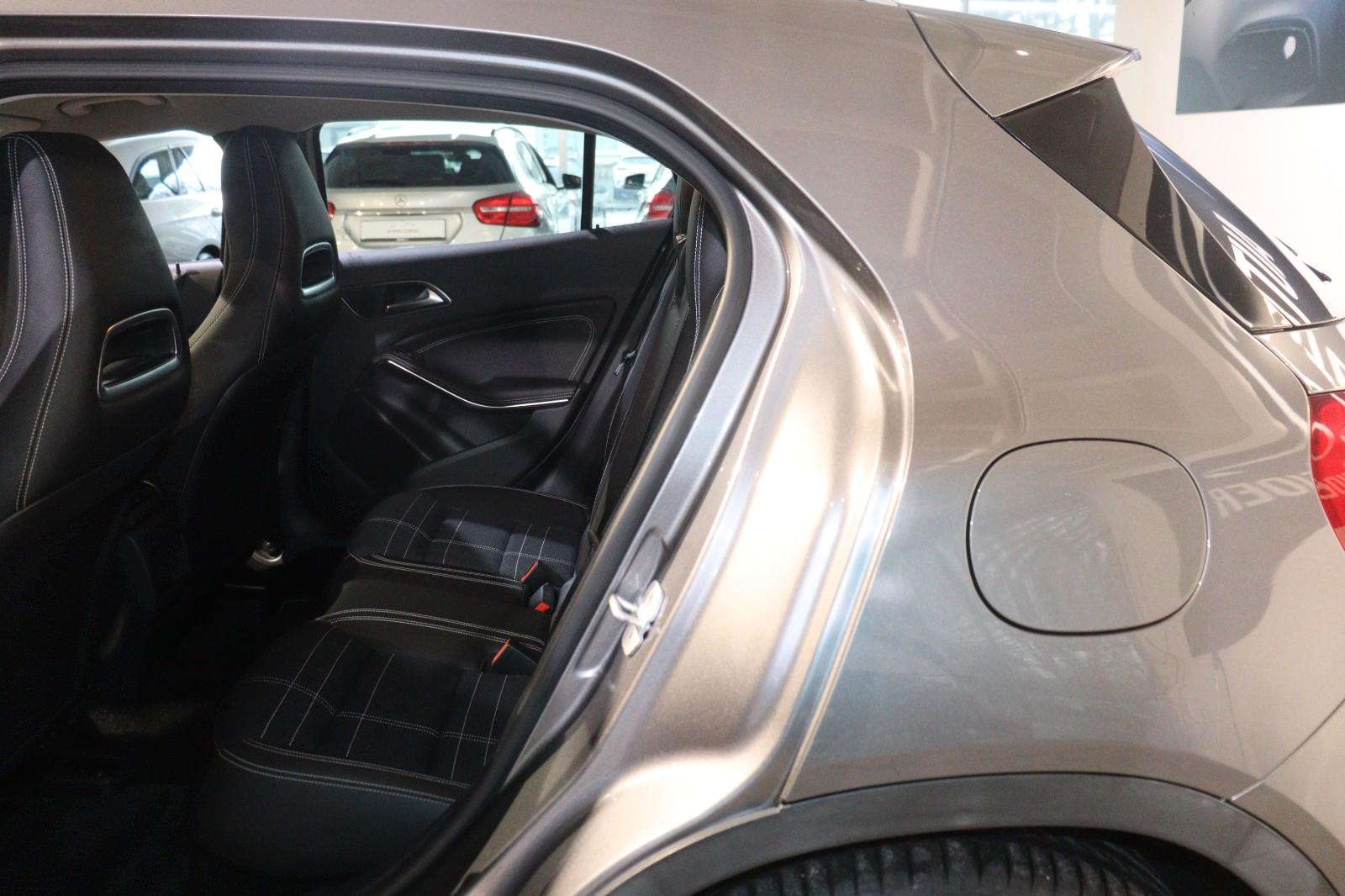 Mercedes-Benz GLA 200 *Erst 70tkm*Automatik*Navi*