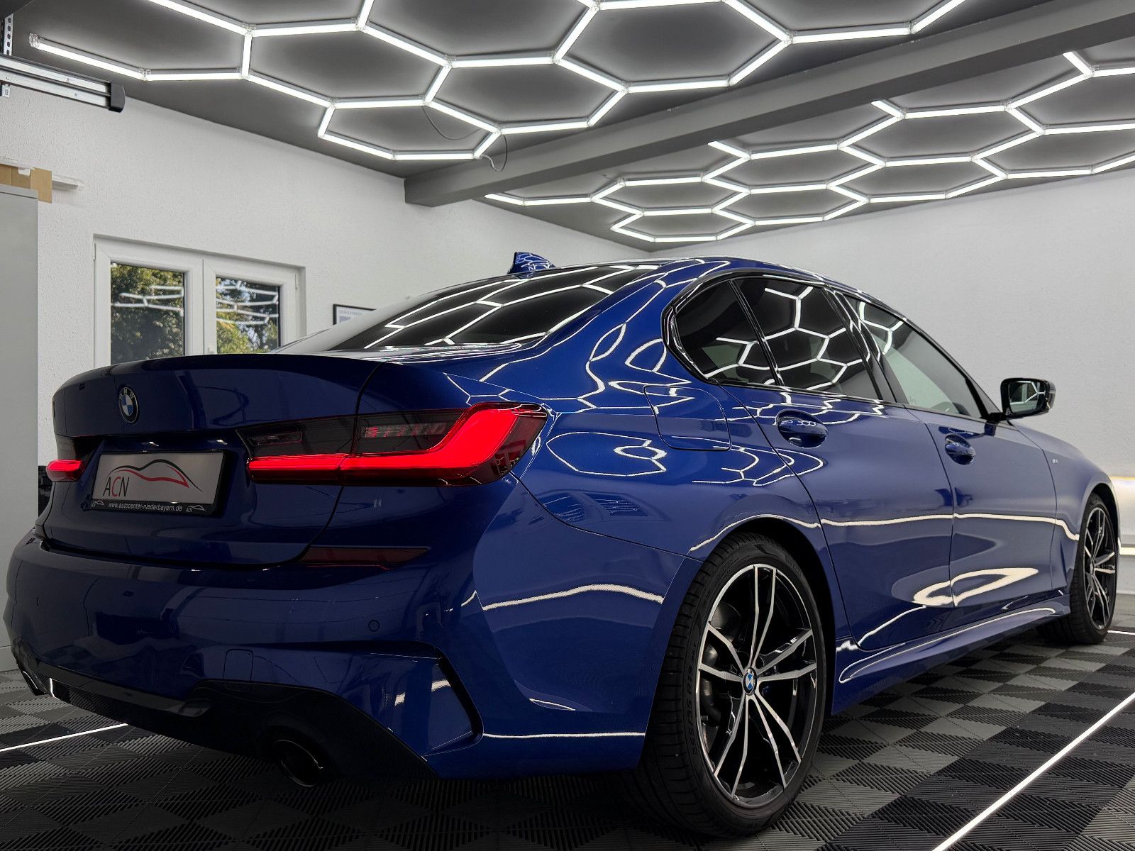 Fahrzeugabbildung BMW 330 i M SPORT/LED/DAB/VRTL COCKPIT/H&K/DE FZG
