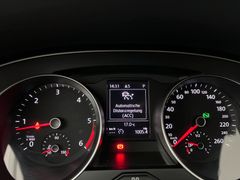 VW Passat Variant / MASSAGE/ ACC / GARANTIE / AHK /