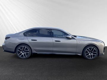 BMW 750 - 2