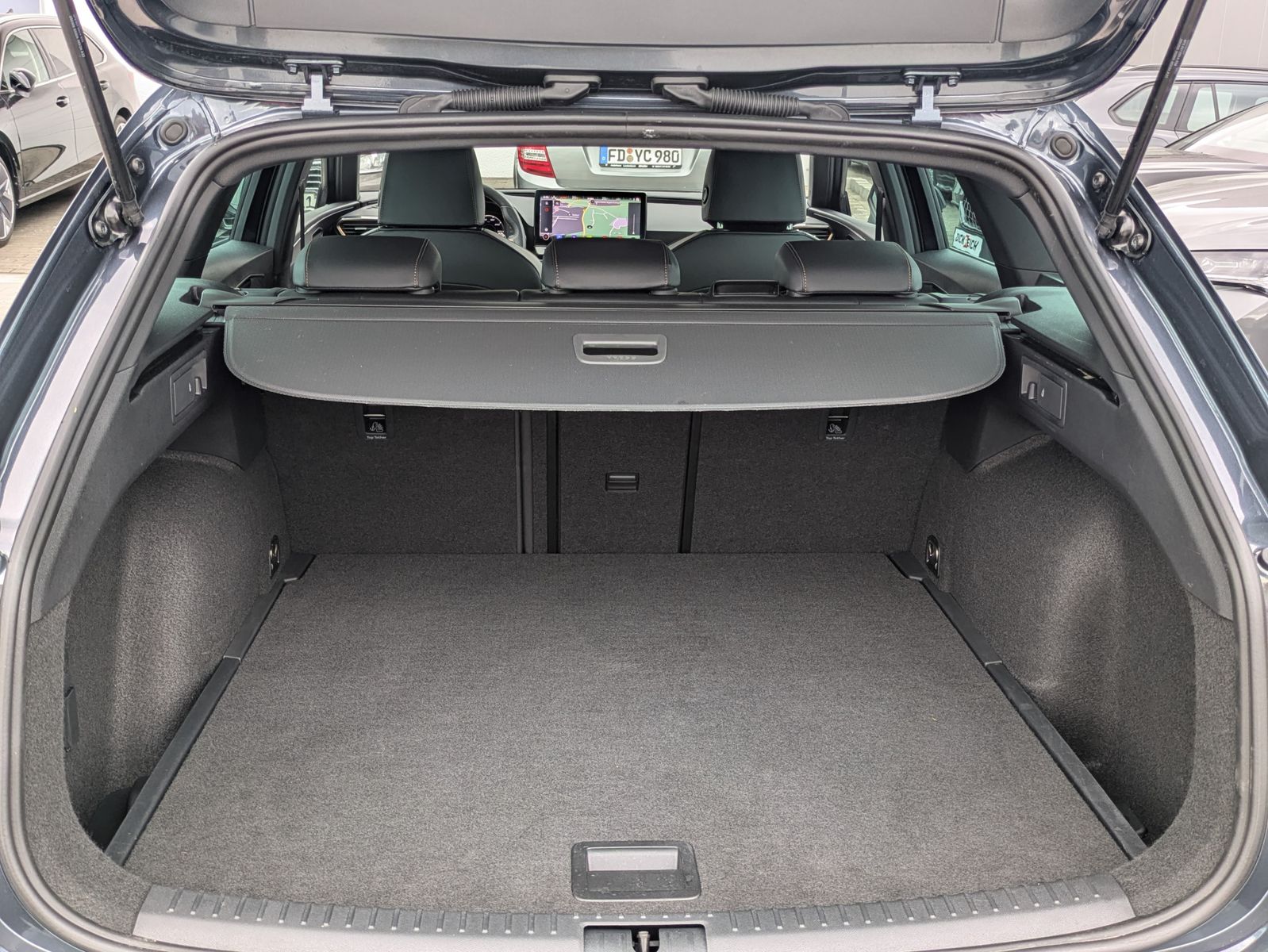 Fahrzeugabbildung CUPRA Leon 1.5 eTSI DSG MATRIX-LED*ACC*APP*KAMERA*18"